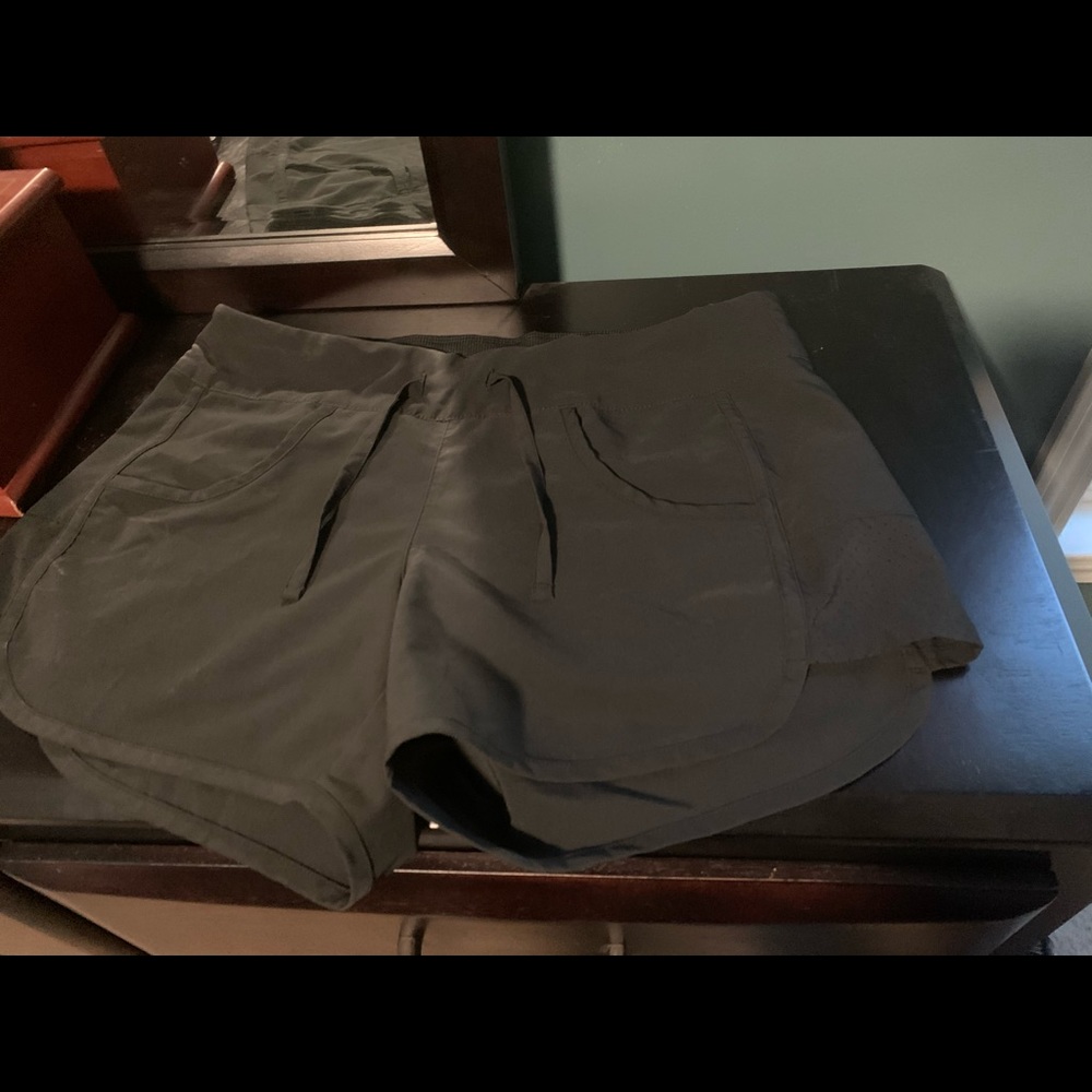 Women’s shorts
